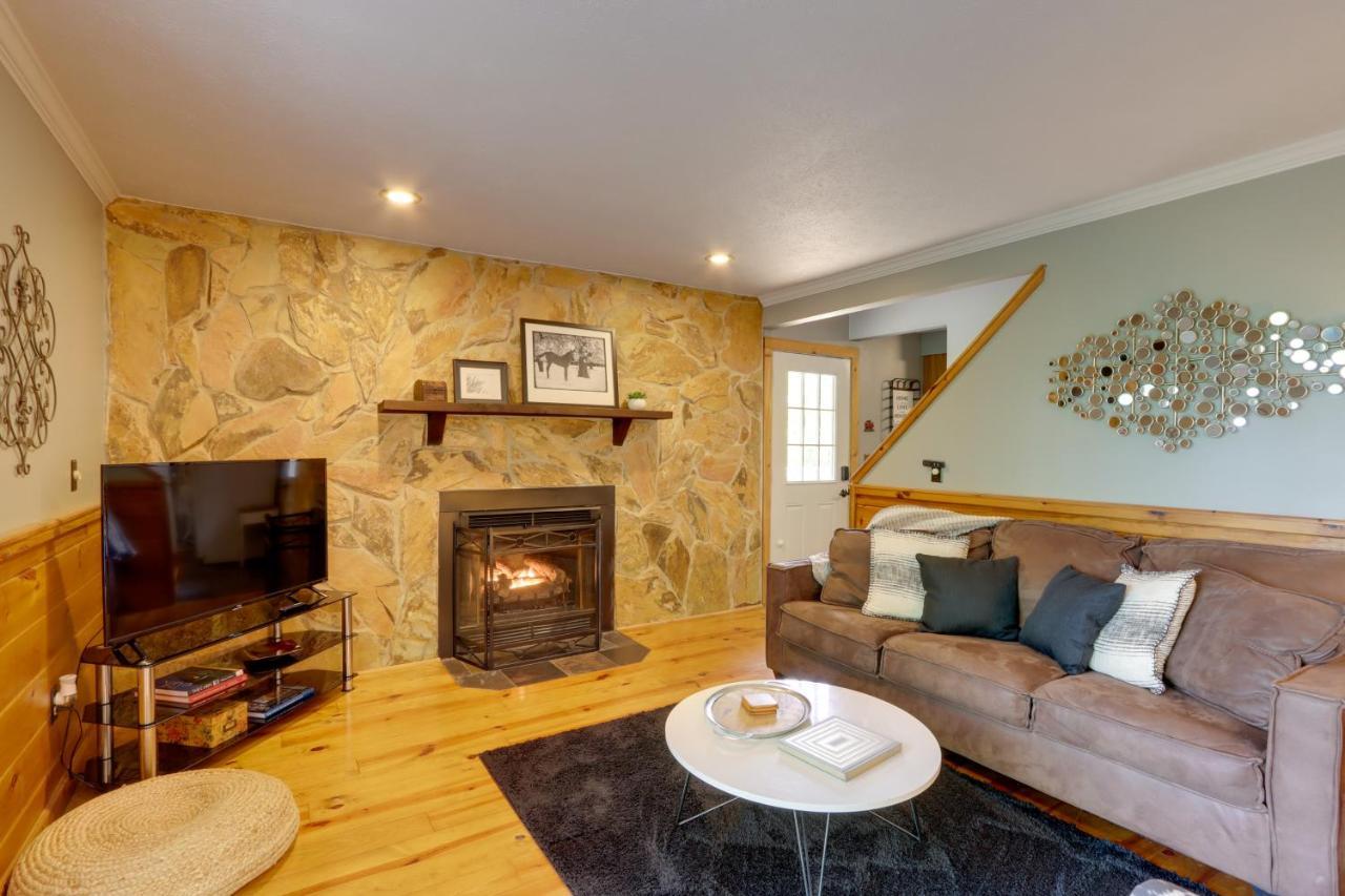 Вилла Blue Ridge Getaway With Hot Tub And Seasonal View! Экстерьер фото