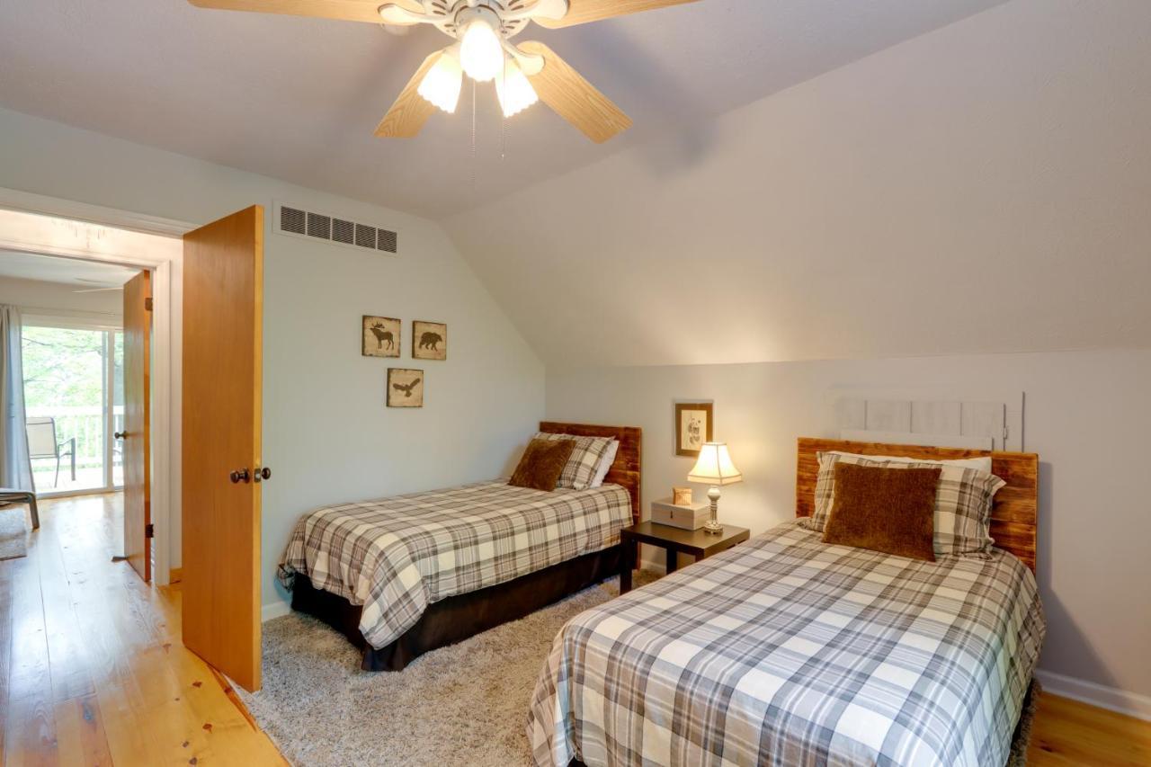 Вилла Blue Ridge Getaway With Hot Tub And Seasonal View! Экстерьер фото